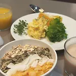 Comfort Hotel 3*