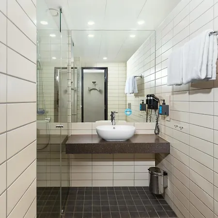 Comfort Hotell 3*